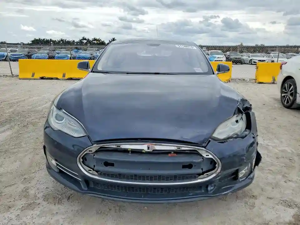 5YJSA1CN7DFP19725 2013 TESLA MODEL S-4