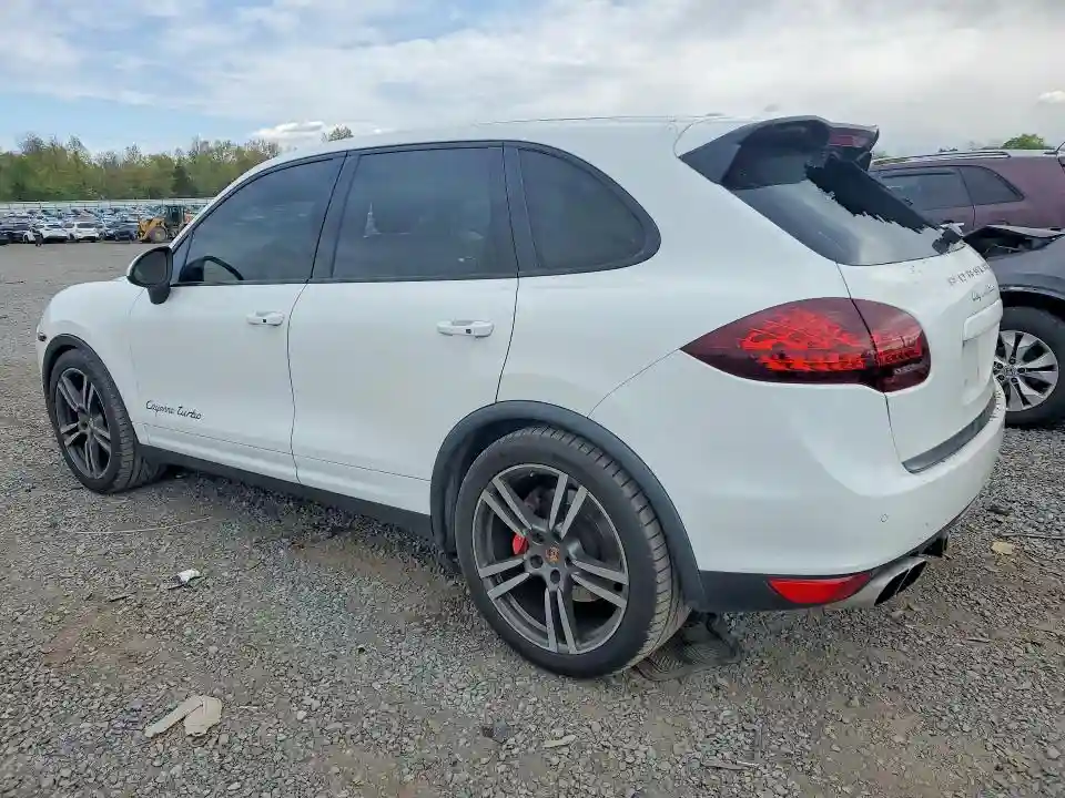WP1AC2A25CLA84695 2012 PORSCHE CAYENNE-1