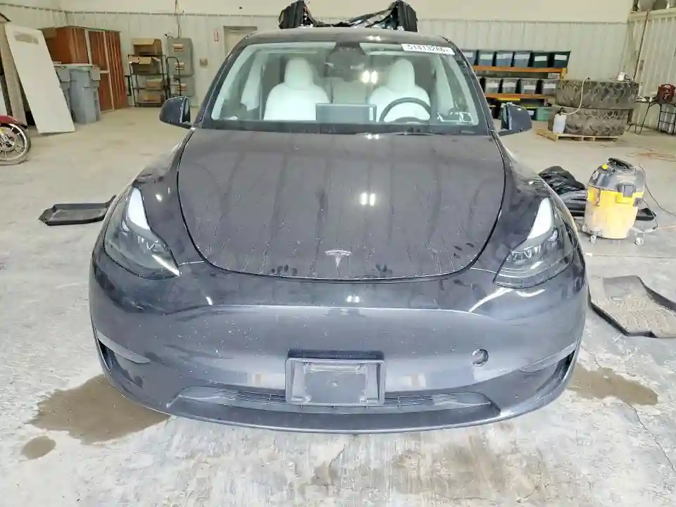 7SAYGAEEXSF233741 2025 TESLA MODEL Y-4