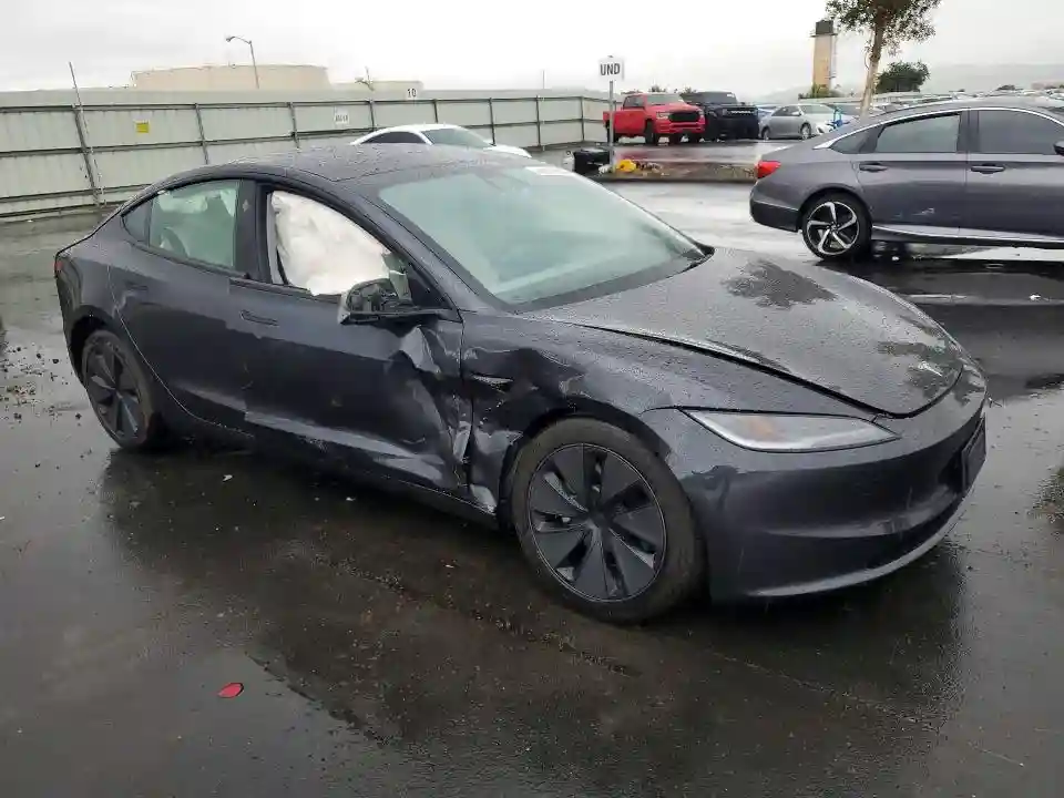 5YJ3E1EB2SF065676 2025 TESLA MODEL 3-3