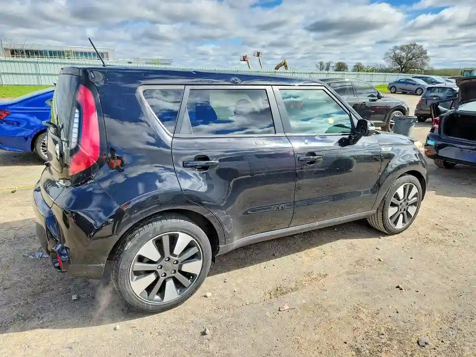 KNDJX3A5XF7214456 2015 KIA SOUL-2
