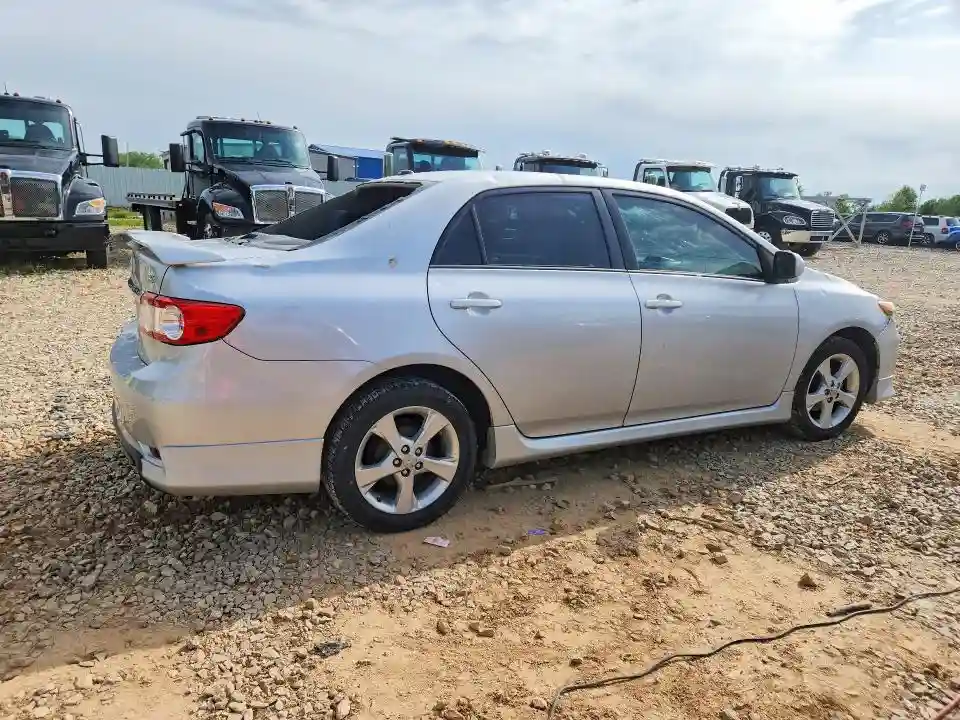 2T1BU4EE6CC883847 2012 TOYOTA COROLLA-2