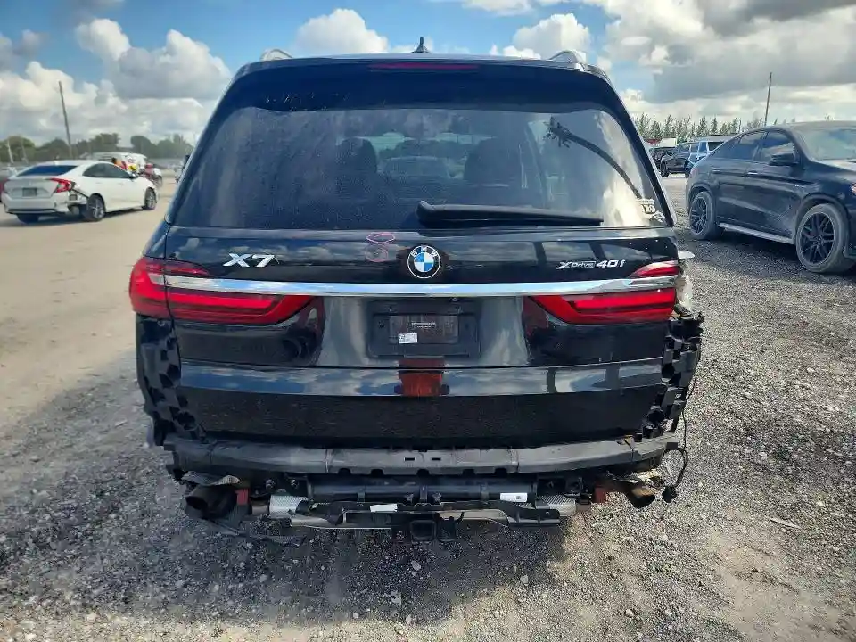5UXCW2C07L9A02980 2020 BMW X7-5