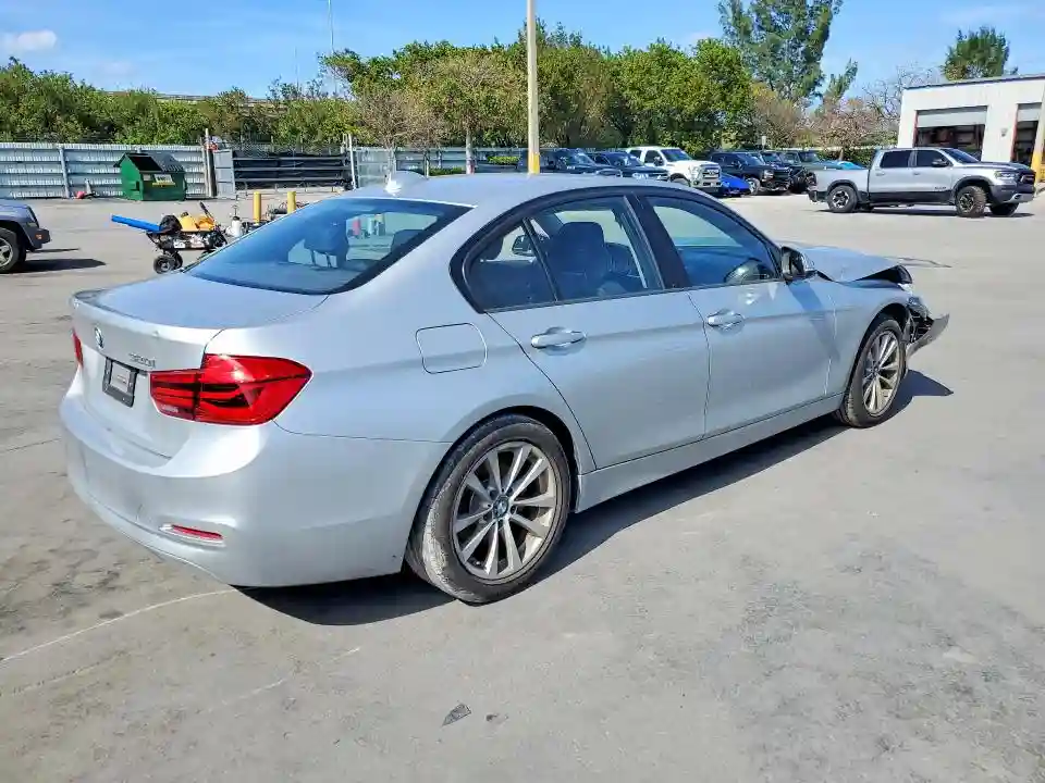WBA8E1G59JNU92475 2018 BMW 3 SERIES-2