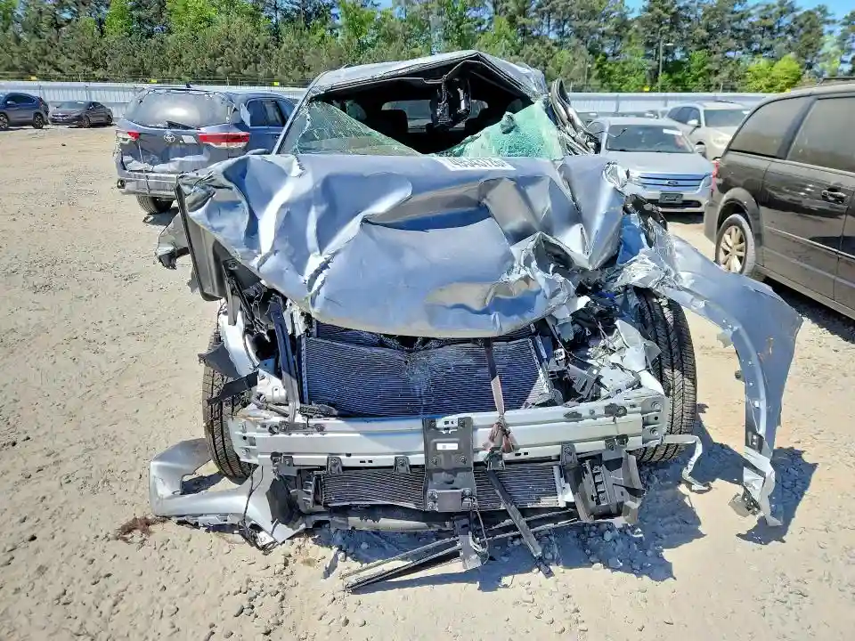 1GNERGRS6SJ248220 2025 CHEVROLET TRAVERSE-4