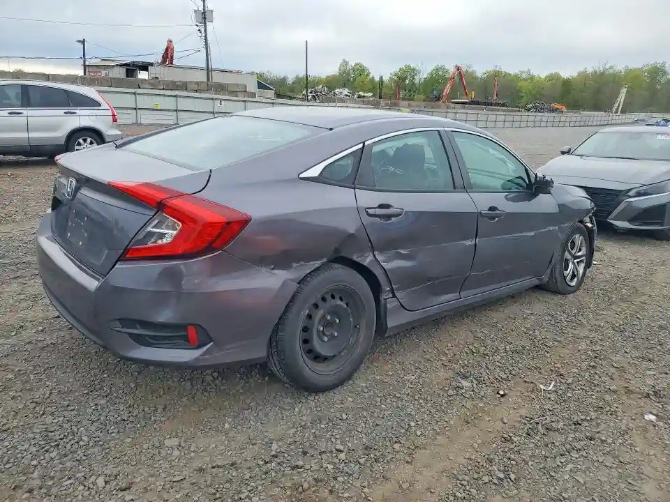 2HGFC2F52JH584626 2018 HONDA CIVIC-2