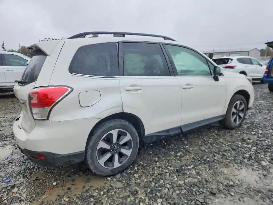JF2SJAJC1HH535115 2017 SUBARU FORESTER-2