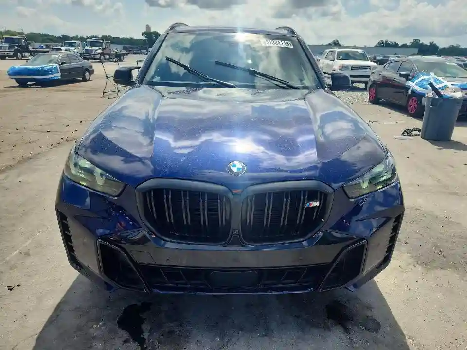 5UX33EU03R9T09335 2024 BMW X5 M60I-4