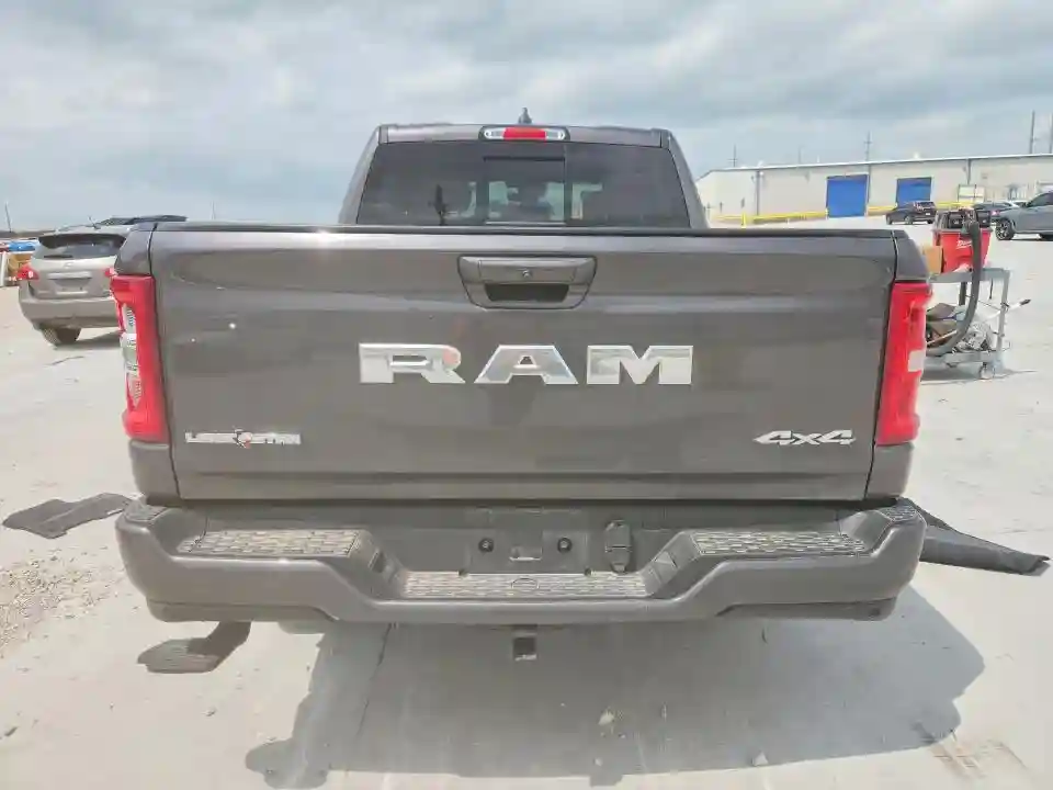3C6RRFFG5S4152786 2025 RAM 1500-5