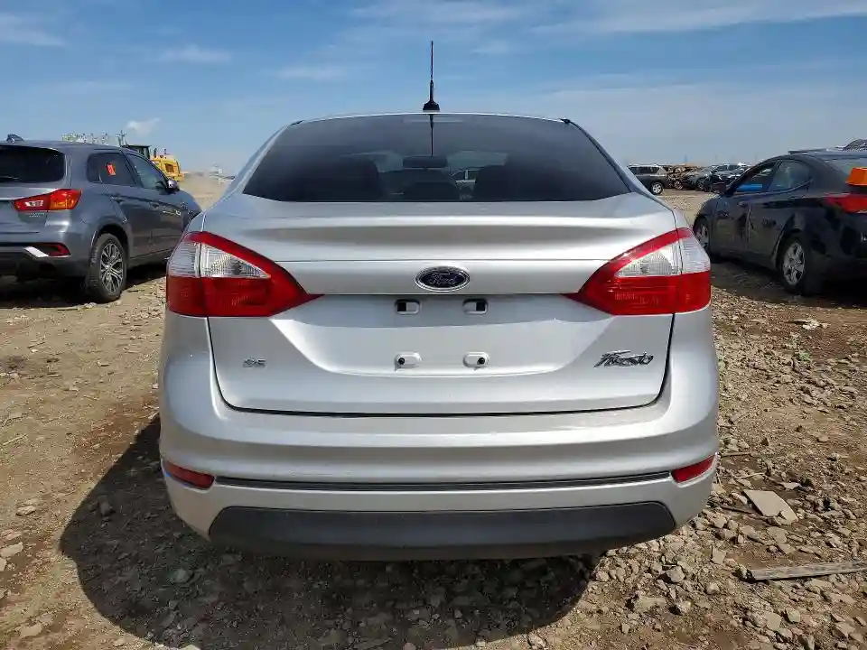 3FADP4BJ5FM219932 2015 FORD FIESTA-5