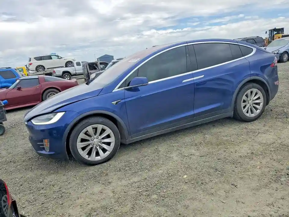 5YJXCDE28KF156296 2019 TESLA MODEL X-0