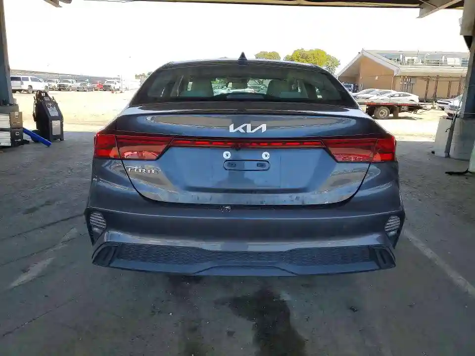 3KPF24ADXPE678544 2023 KIA FORTE LXS-5