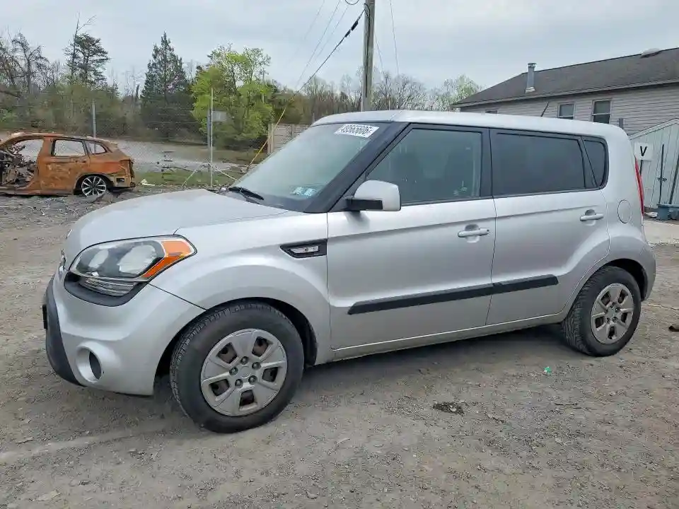 KNDJT2A51C7449894 2012 KIA SOUL BASE-0