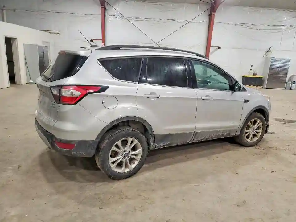 1FMCU9GD0JUD32928 2018 FORD ESCAPE-2