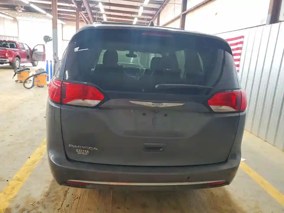 2C4RC1BG6HR734299 2017 CHRYSLER PACIFICA-5