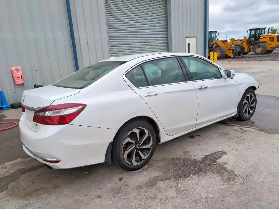 1HGCR3F85GA014452 2016 HONDA ACCORD-2