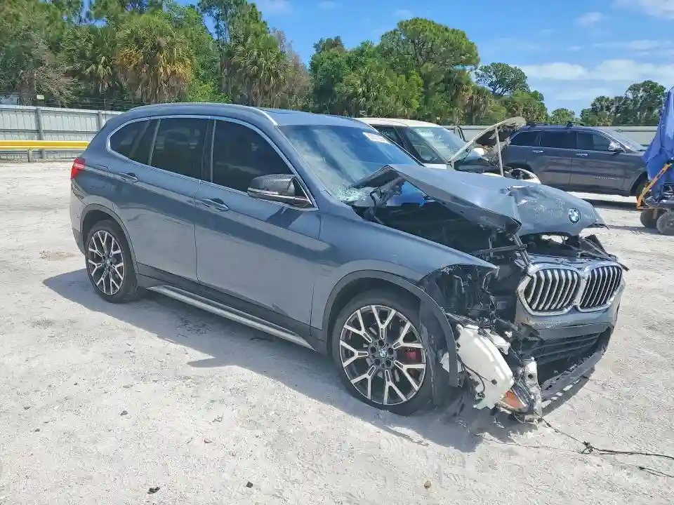 WBXJG7C06L5R36638 2020 BMW X1-3