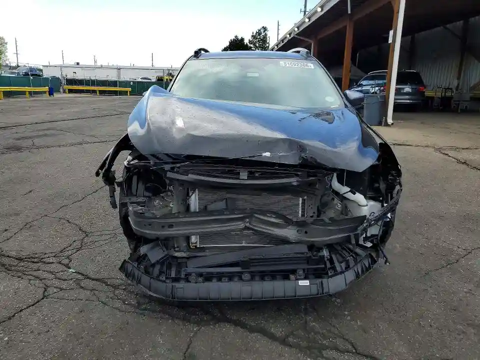 4S4GUHM63S3722981 2025 SUBARU CROSSTREK-4