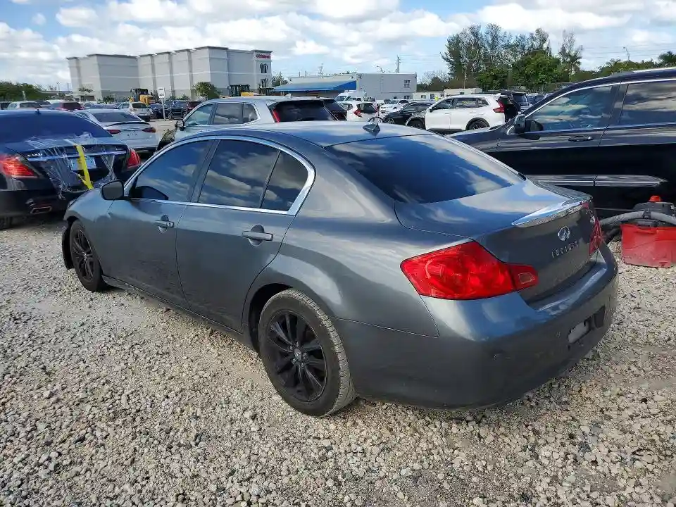 JN1CV6AP5DM304682 2013 INFINITI G37-1