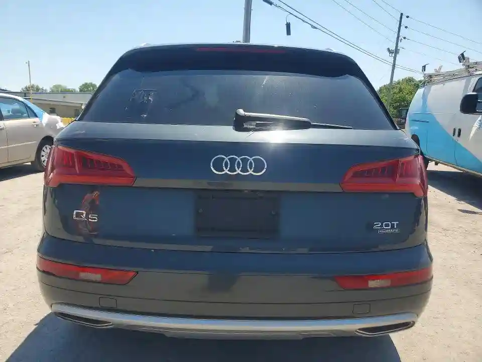 WA1ANAFY6J2022707 2018 AUDI Q5-5