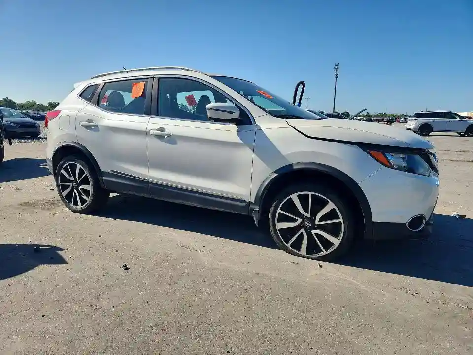 JN1BJ1CP1HW015607 2017 NISSAN ROGUE-3