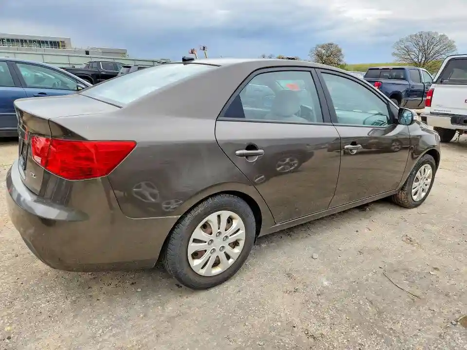 KNAFU4A26A5122644 2010 KIA FORTE-2