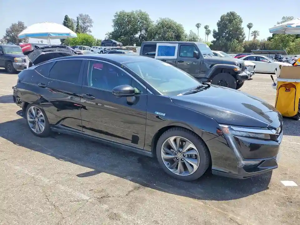 JHMZC5F32JC006930 2018 HONDA CLARITY-3
