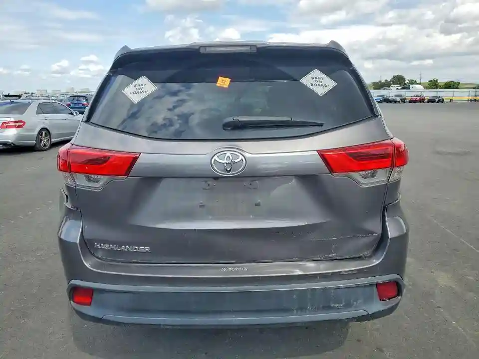 5TDZARFHXJS036430 2018 TOYOTA HIGHLANDER-5