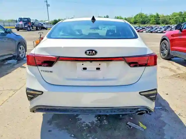 3KPF24AD3KE107972 2019 KIA FORTE-5