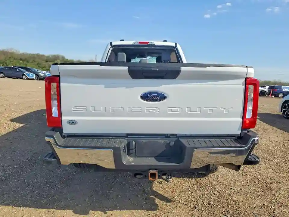 1FT7W2BA0REE81611 2024 FORD F250-5