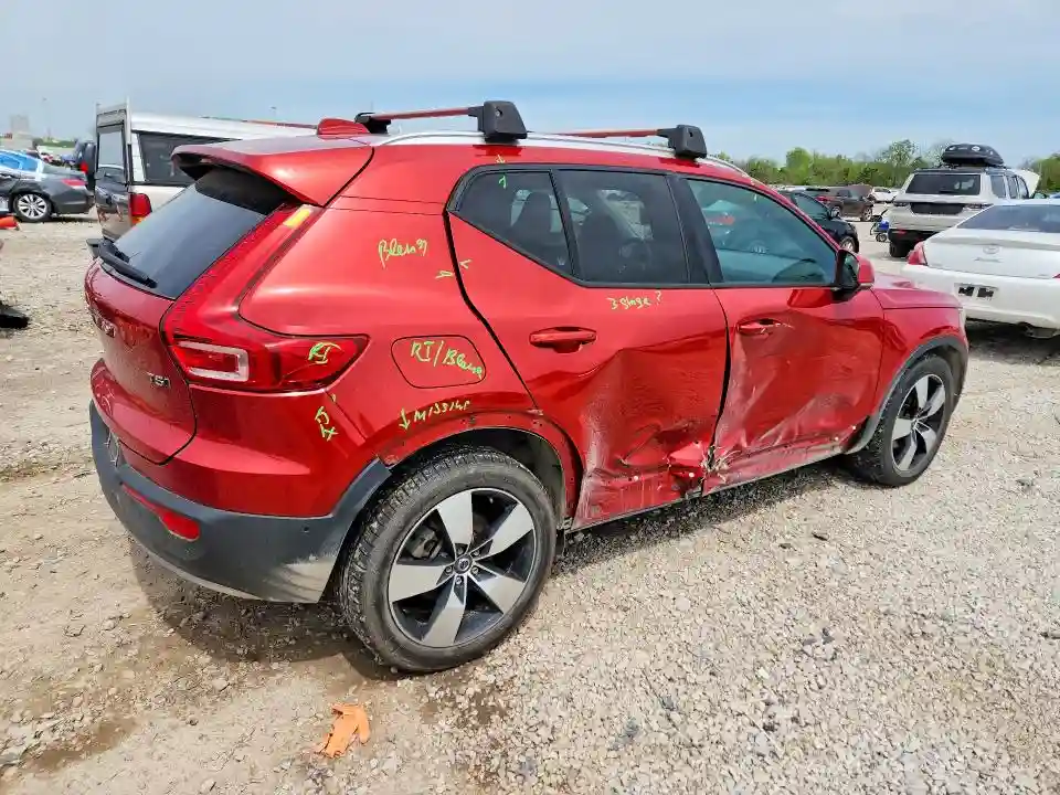 YV4162UK0K2138264 2019 VOLVO XC40-2