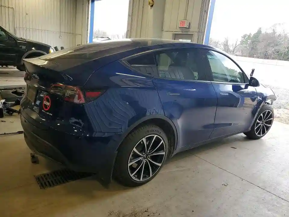 7SAYGDEE9NF563845 2022 TESLA MODEL Y-2