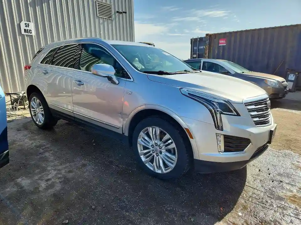 1GYKNFRS5JZ225572 2018 CADILLAC XT5-3