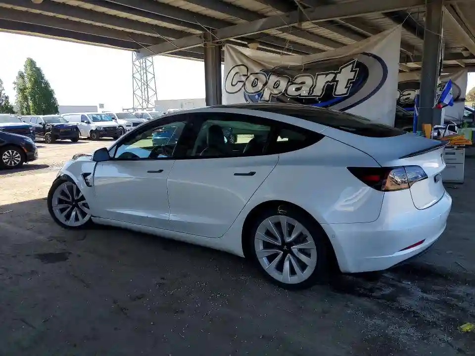 5YJ3E1EB0NF143327 2022 TESLA MODEL 3-1