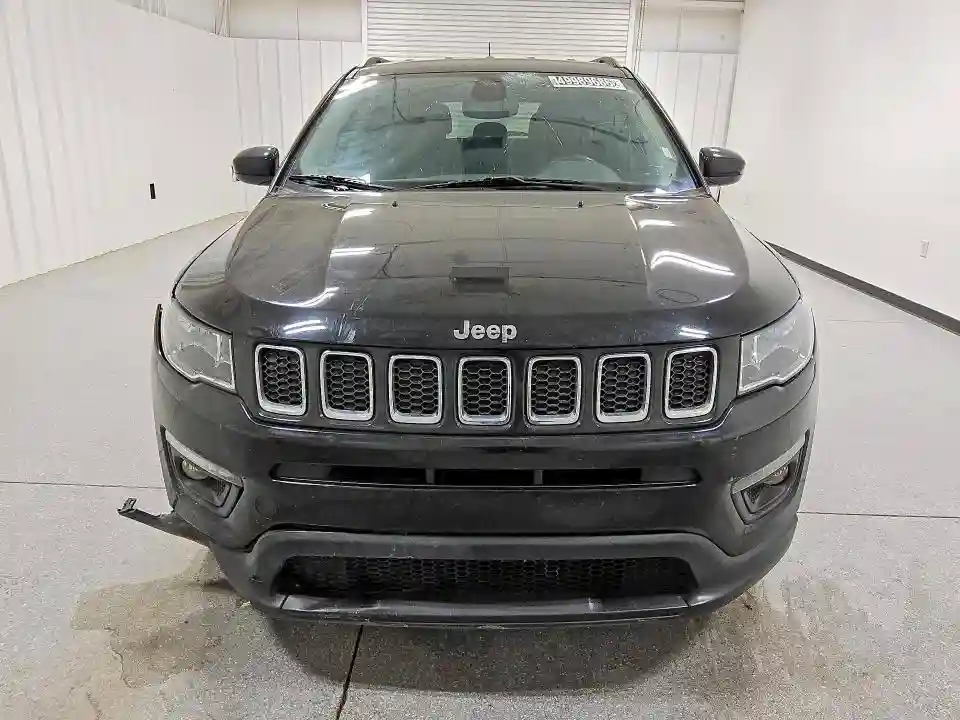 3C4NJDBB4MT579849 2021 JEEP COMPASS-4