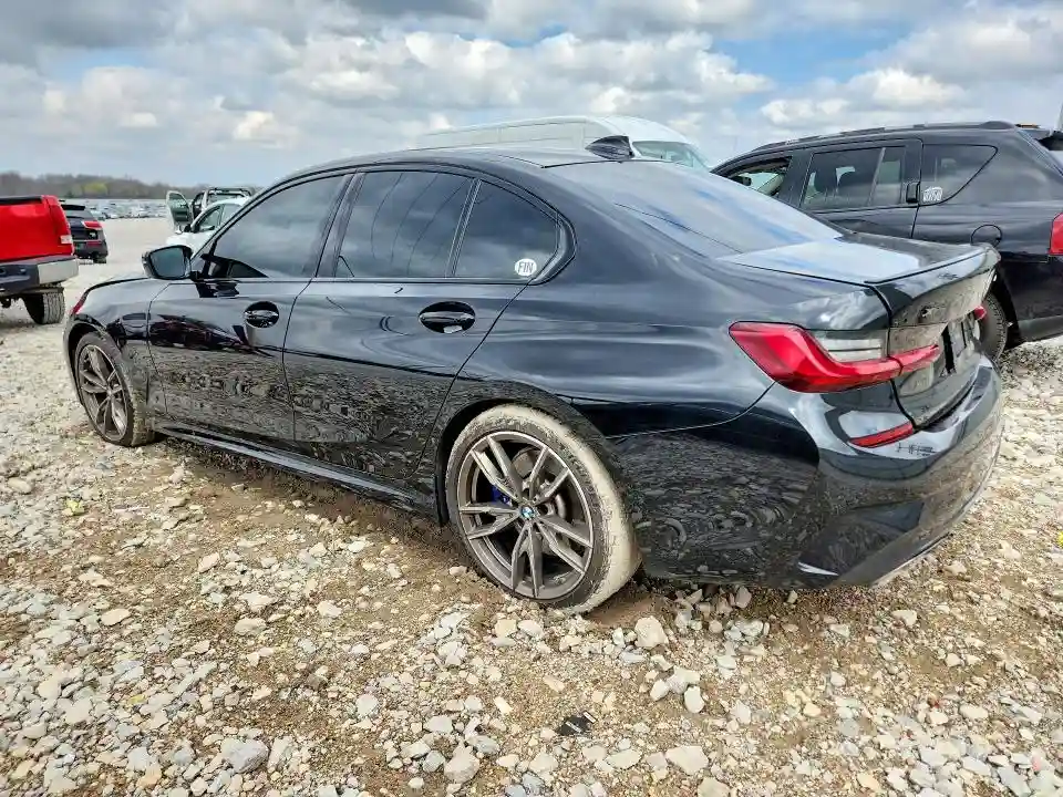 3MW5U9J0XN8C30796 2022 BMW M3-1