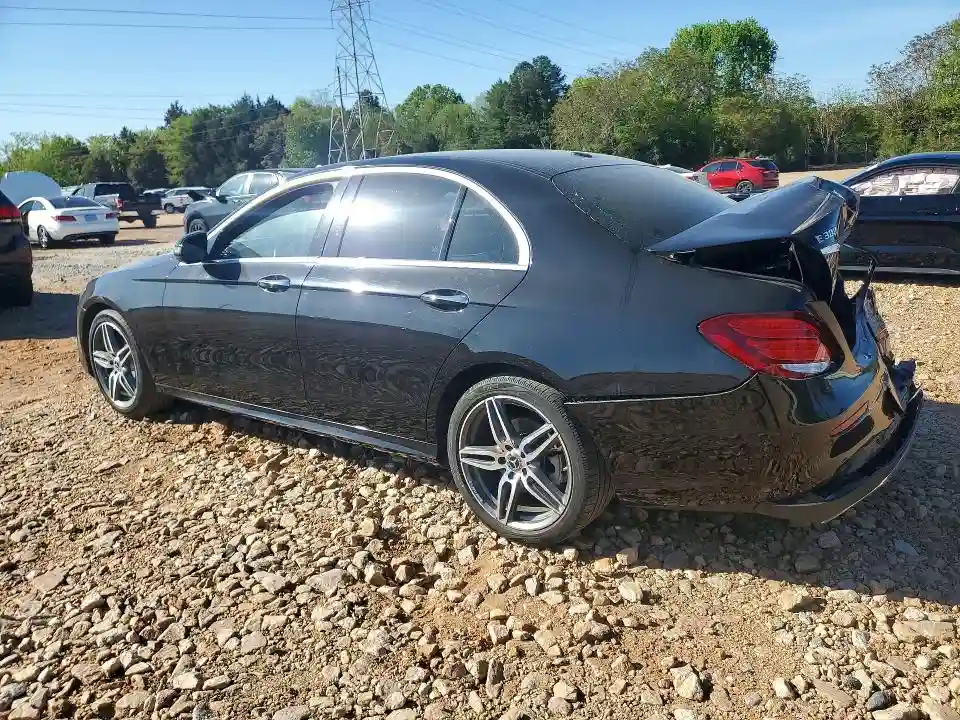 WDDZF4KBXHA253236 2017 MERCEDES-BENZ E 300 4MAT-1