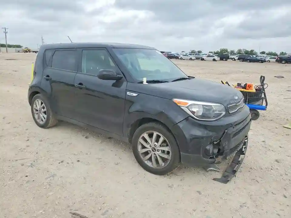 KNDJP3A50K7008203 2019 KIA SOUL-3