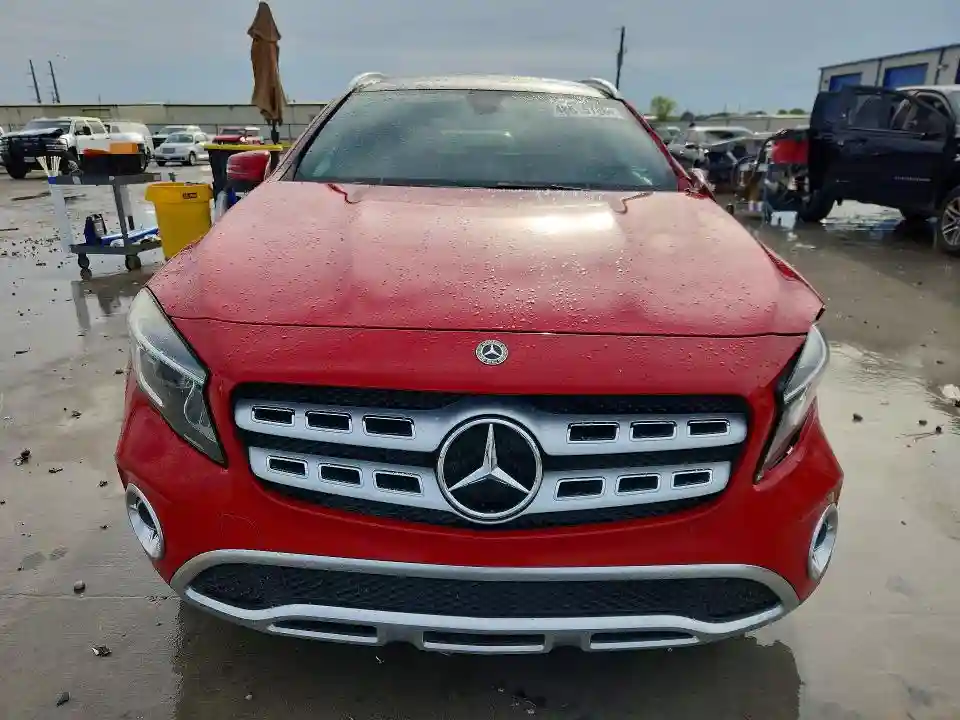 WDCTG4EB5JJ437377 2018 MERCEDES-BENZ GLA-CLASS-4