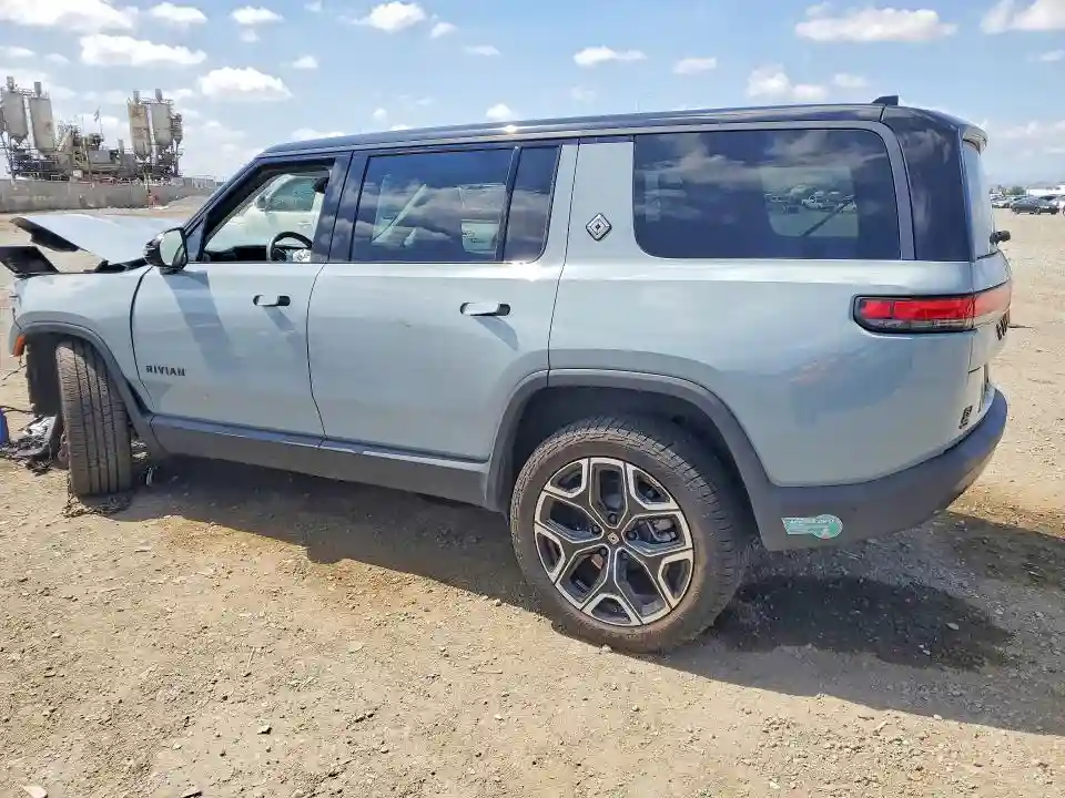 7PDSGBBA8SN063514 2025 RIVIAN RIS-1
