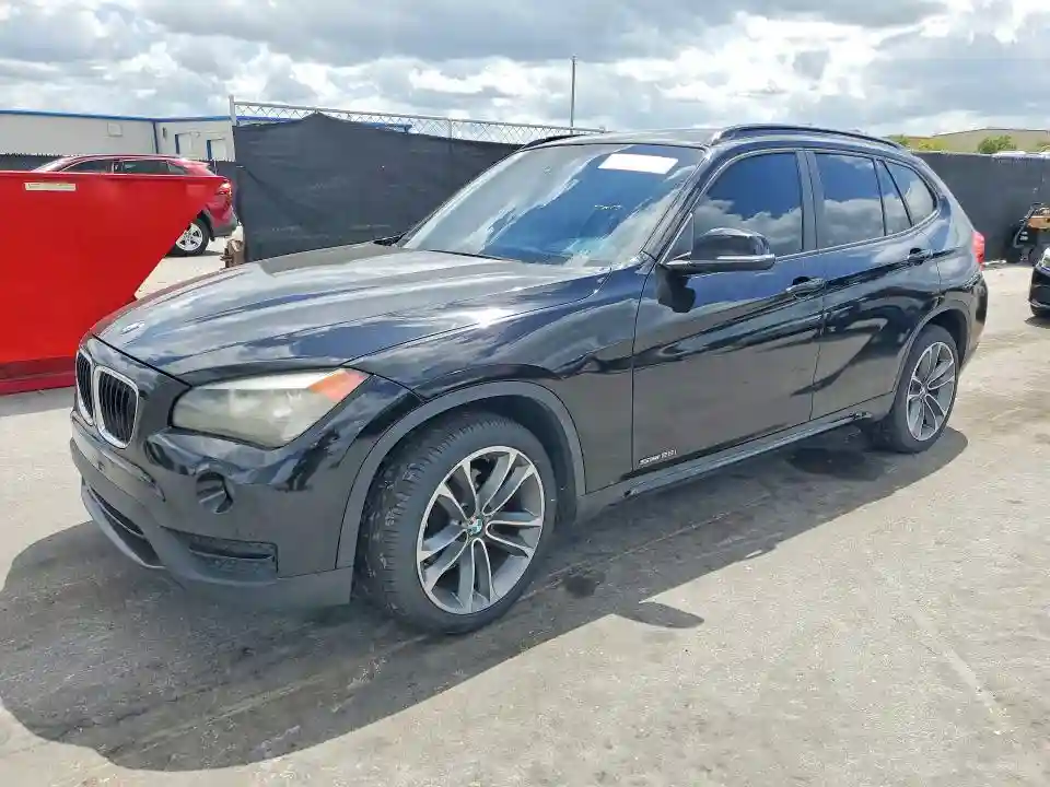 WBAVM1C52EVW51676 2014 BMW X1-0
