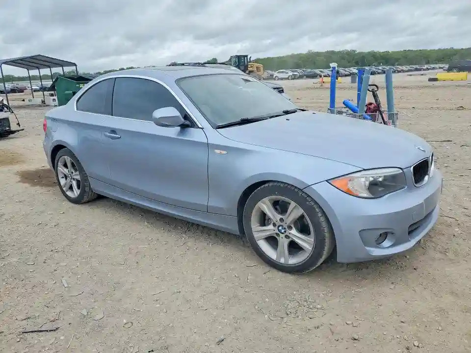 WBAUP7C59DVP24269 2013 BMW 1 SERIES-3