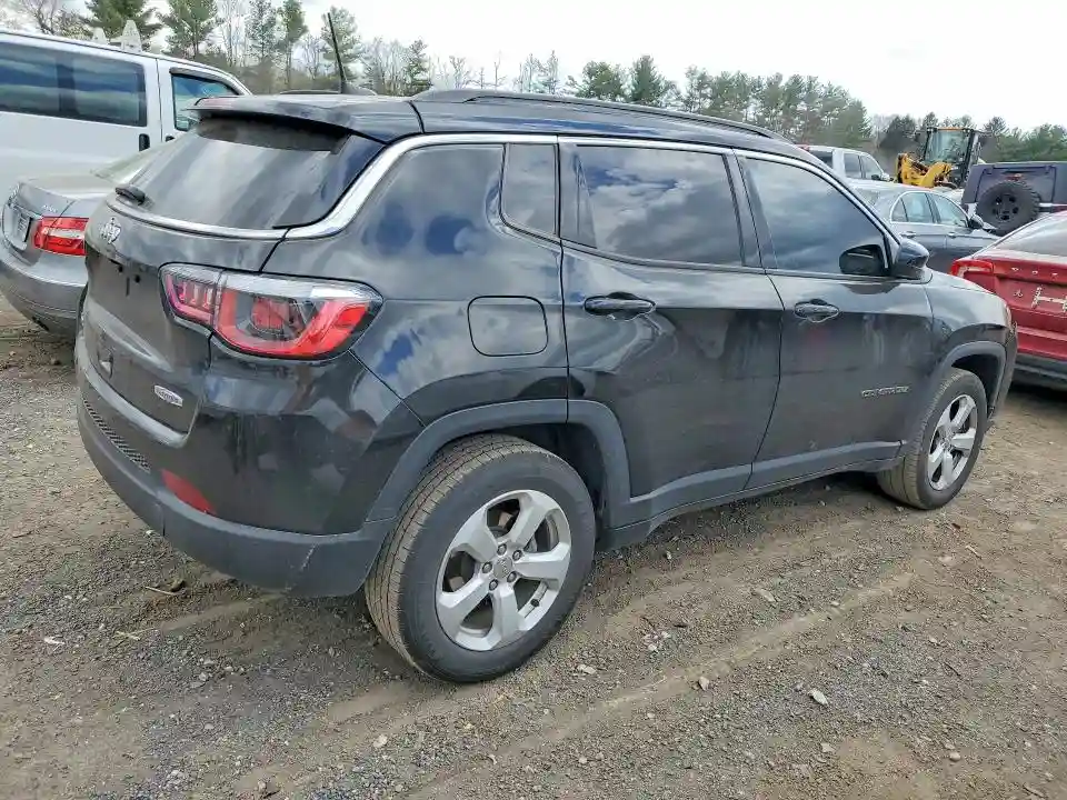 3C4NJDBB5LT129898 2020 JEEP COMPASS-2