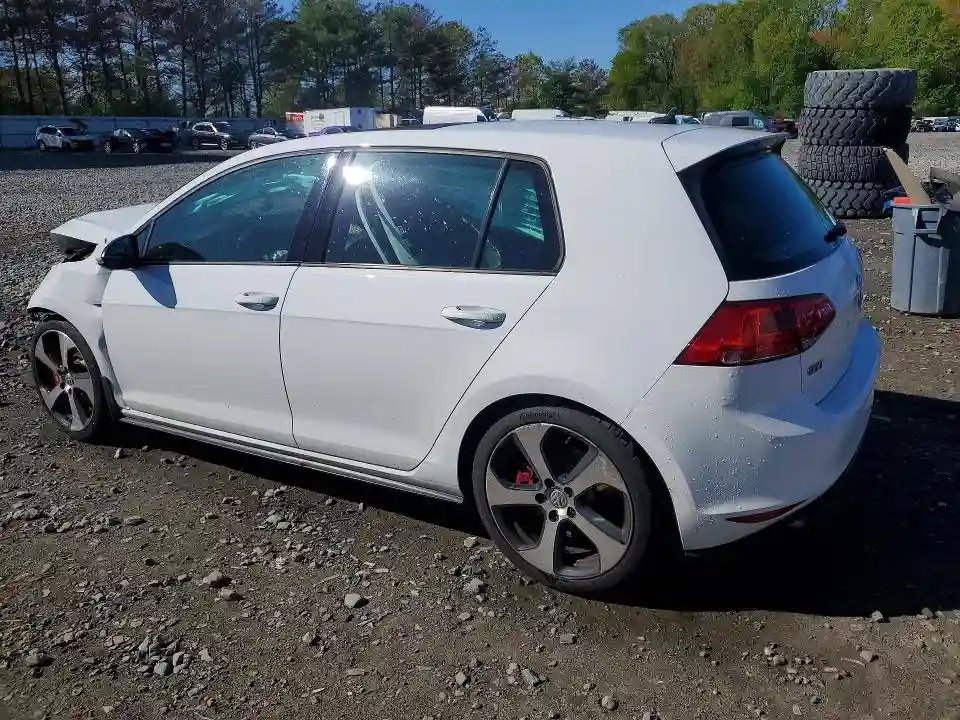 3VW547AU2GM055820 2016 VOLKSWAGEN GTI-1