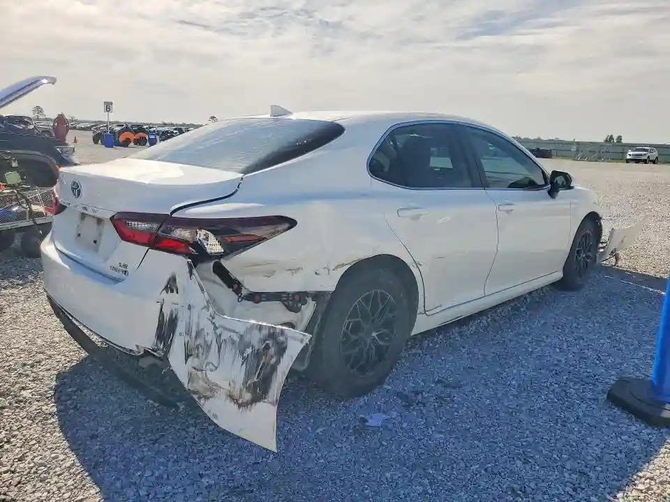 4T1C31AK2NU594824 2022 TOYOTA CAMRY-2
