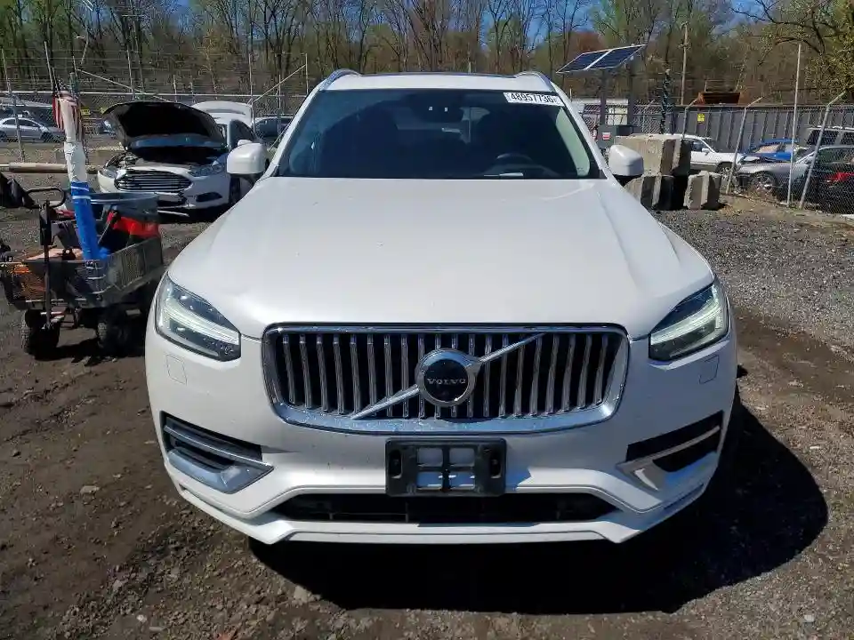 YV4A22PL6M1700483 2021 VOLVO XC90-4