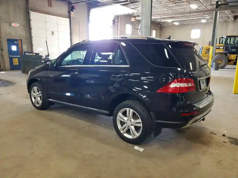 4JGDA2EB4DA208253 2013 MERCEDES-BENZ M-CLASS-1
