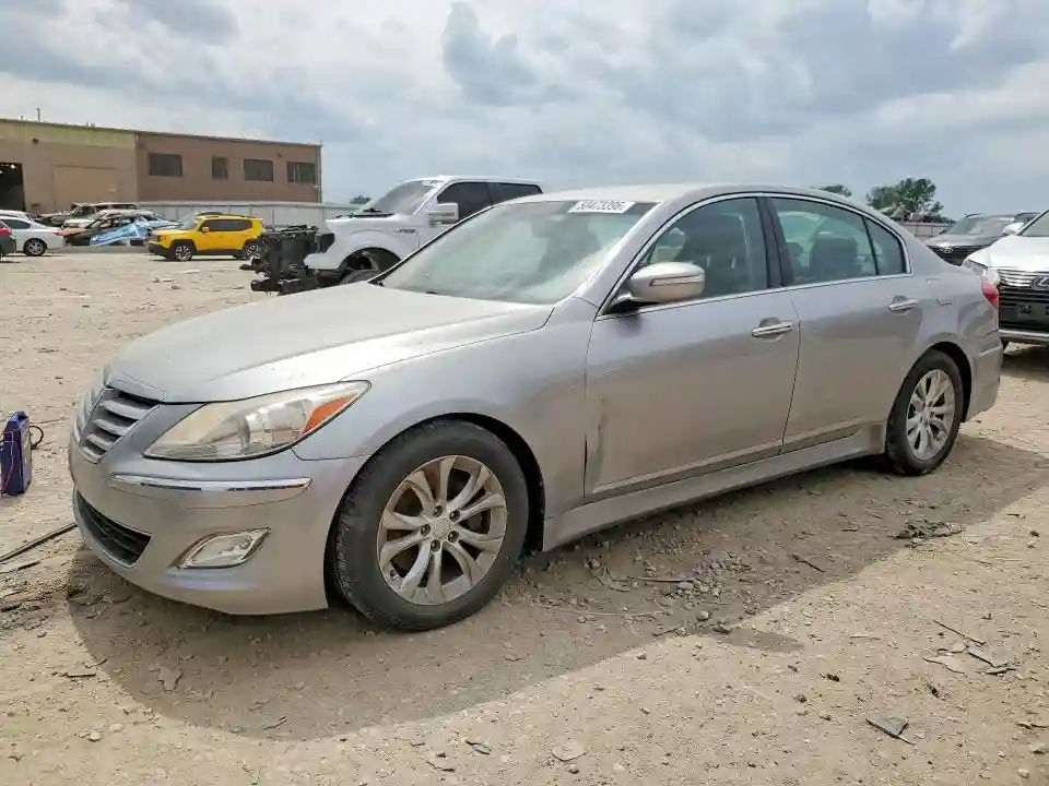 KMHGC4DD5DU247499 2013 HYUNDAI GENESIS-0