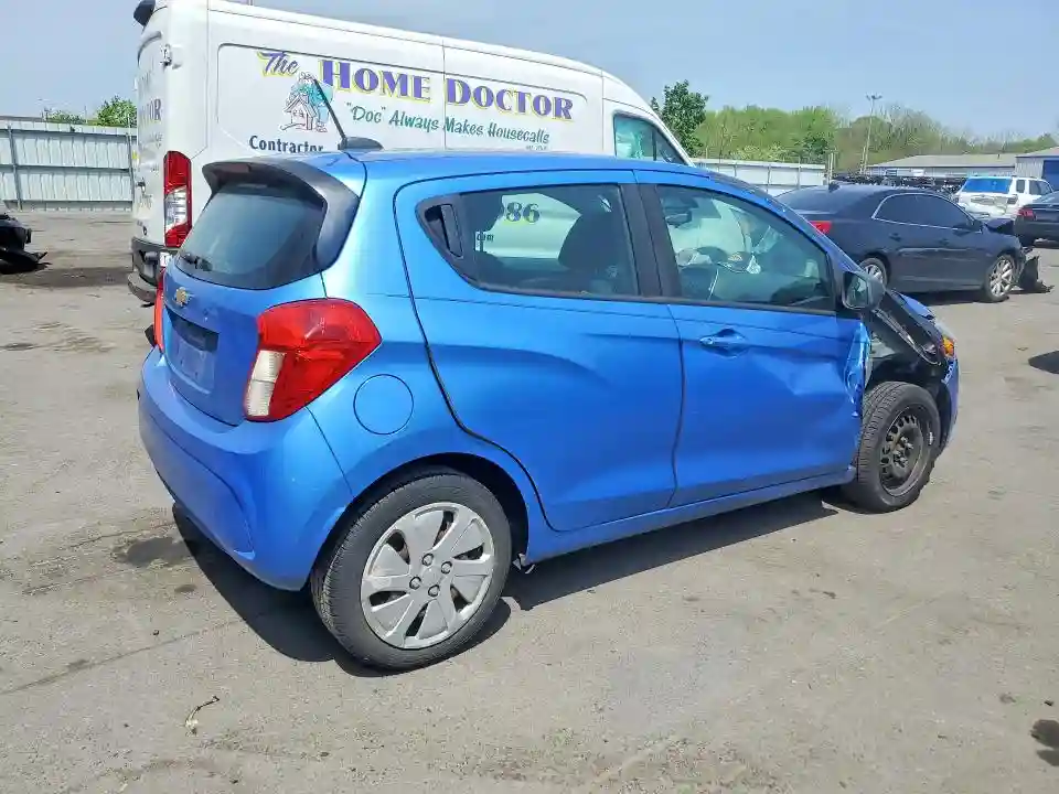 KL8CB6SA3JC449715 2018 CHEVROLET SPARK-2