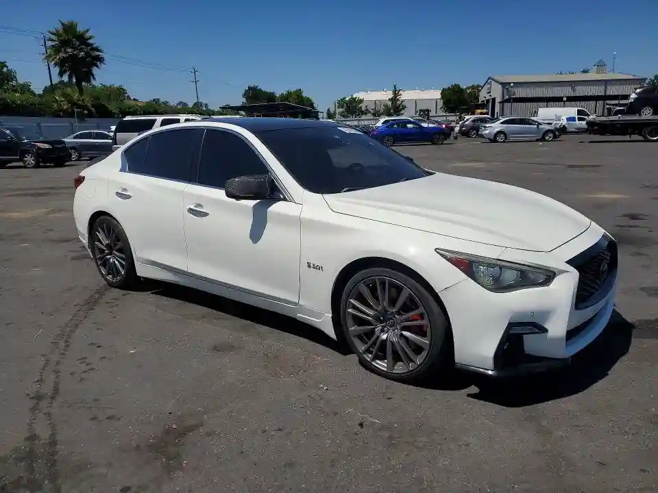 JN1FV7AP1JM461303 2018 INFINITI Q50-3